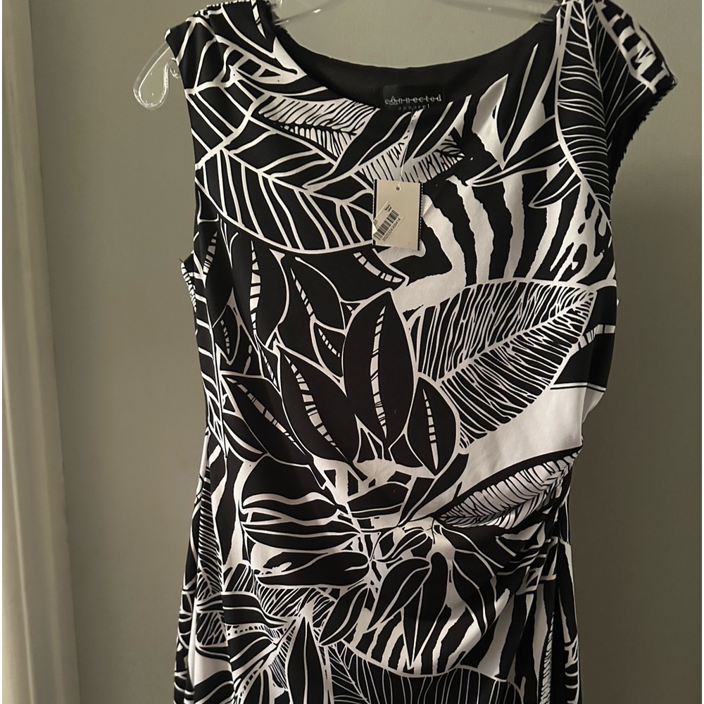 Women’s casual dress. Size 8P
